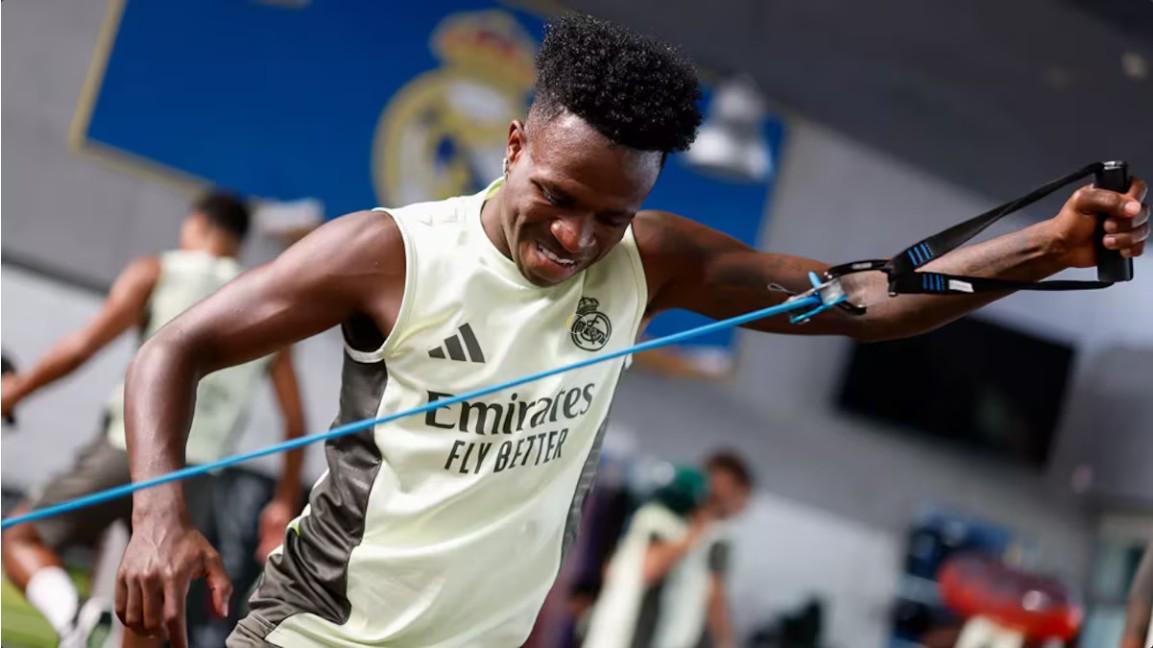 KAIYUN-阿斯：维尼修斯国际比赛日留在队里训练，俱乐部对他充满期待