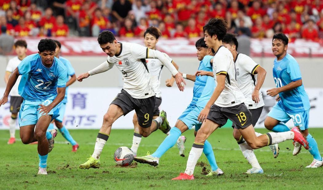 KAIYUN-19:35！中国男足生死战，1-0澳大利亚=头名出线，央视5台直播有变