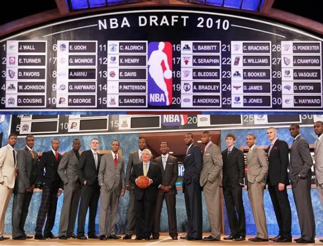 开云官网-'10一代只剩乔治？琼斯血布变CBA大神，考神也加盟？