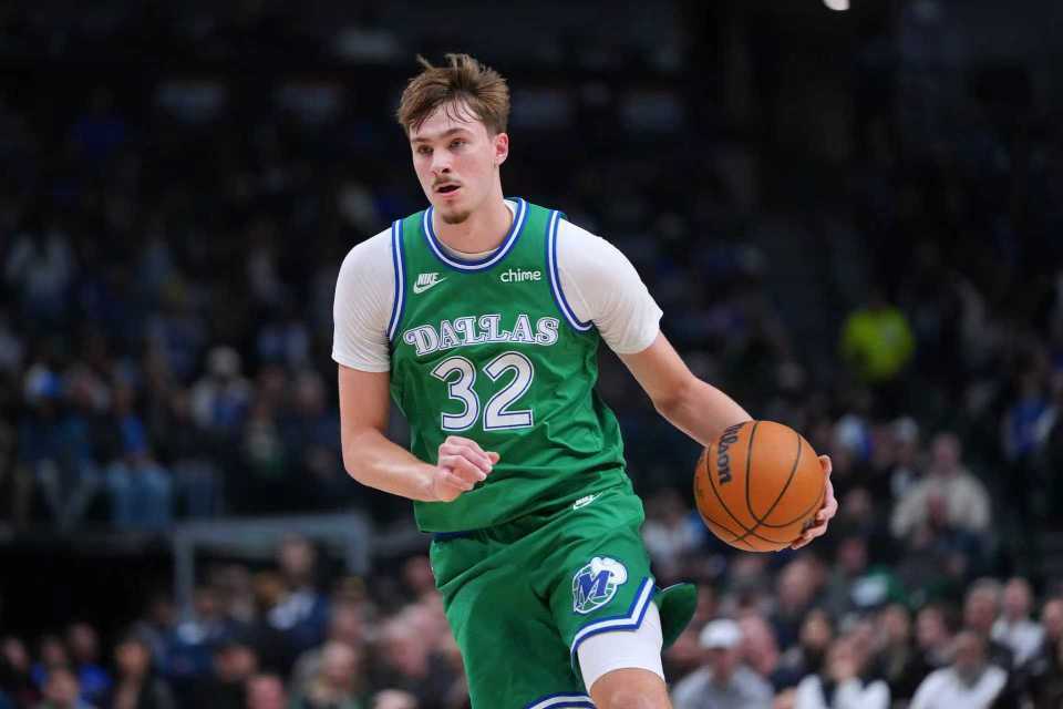 开云官网-弗拉格27+5+5受伤惊魂独行侠双杀篮网 波特28+9克莱18+6三分