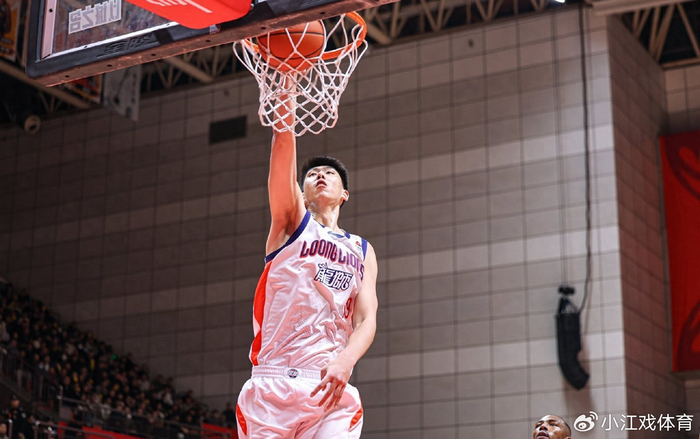 狂胜35分，浙江队打崩广州！郭士强考察徐盺，他成中国内线新希望|广州队|联赛|琼斯|浙江男篮|徐昕_新浪体育_新浪新闻