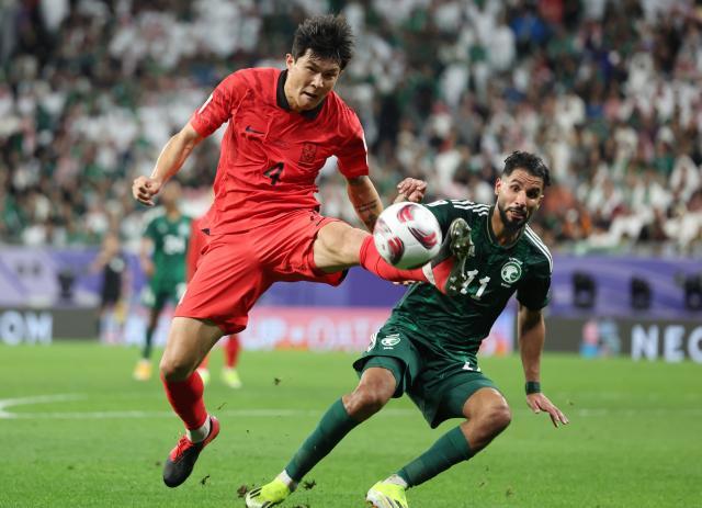 KAIYUN-三座大山矗立韩国队面前 克林斯曼无惧金玟哉停赛