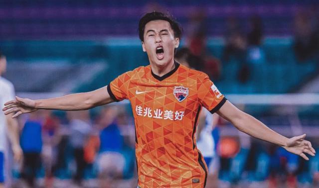 开云app-“清欠”名单受到质疑 足协应规则更透明指引更明确