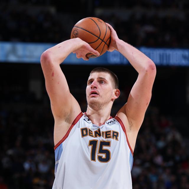 开云体育网址-40分27篮板10助攻！约基奇轰出上古神兽数据