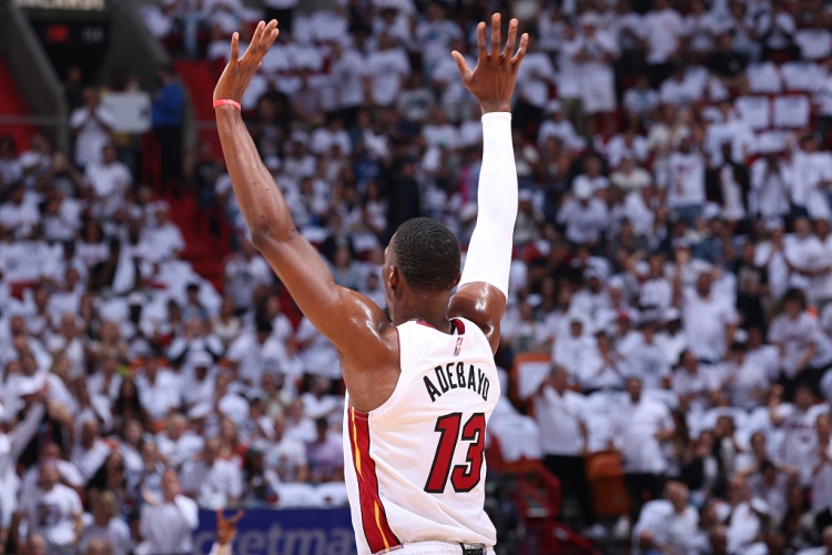 开云集团-韦德：人们想象中的83分该是暴扣&amp;干拔&amp;各种高难度 而不是43罚球