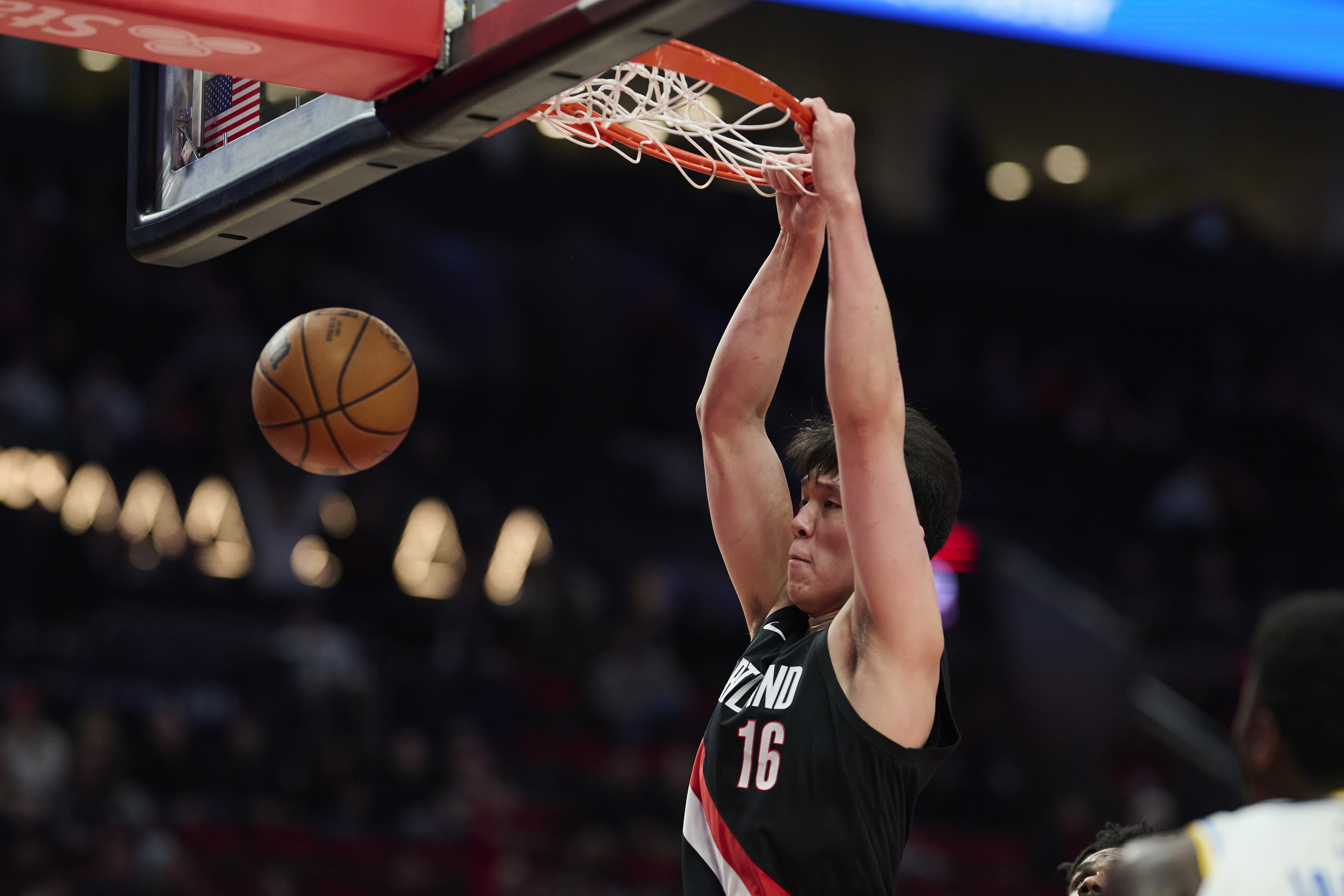 KAIYUN-媒体人：面对跟自己身材差不多的中锋时 杨瀚森欠缺稳定性&amp;强硬度