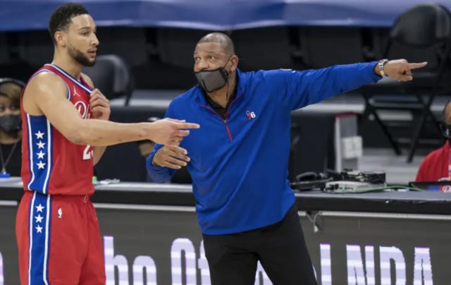 KAIYUN-三将蜕变稳居东部第一 费城开门红里弗斯功不可没